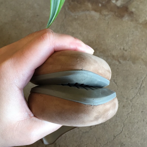 Ecco Caramel Suede Flats - Picture 6 of 6